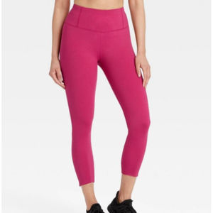 Women's Sleek Run High-Rise Capri Leggings - All in Motion Cranberry